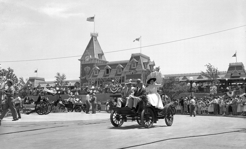 Illustration for article titled "Puede ser más de lo que los niños pueden soportar”: así fue el primer (y desastroso) día del mítico Disneyland, hace más de 60 años